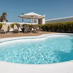 Hondartza Villa *